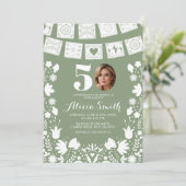 Sage Green Mexican Cielito Lindo 50 Birthday Invit 招待状 (スタンド正面)