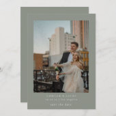 Sage Green Minimalist写真エレガント日付を保存 招待状 (正面/裏面)