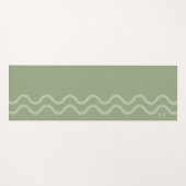 Sage Green Modern Minimal Wavy Lines And Initials ヨガマット (正面(横))