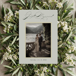 Sage Green Olive Branch Monogram Just Married シーズンカード