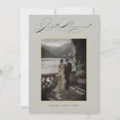 Sage Green Olive Branch Monogram Just Married シーズンカード (正面)