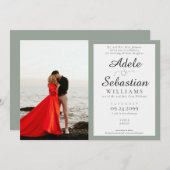 Sage Green Photo エレガント Monogramフォーマル結婚の 招待状 (正面/裏面)