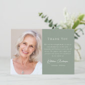 Sage Green Scriptモダン写真葬儀 サンキューカード (スタンド正面)