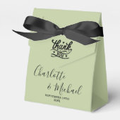 Sage Green Script Minimalist Wedding フェイバーボックス (正面サイド)