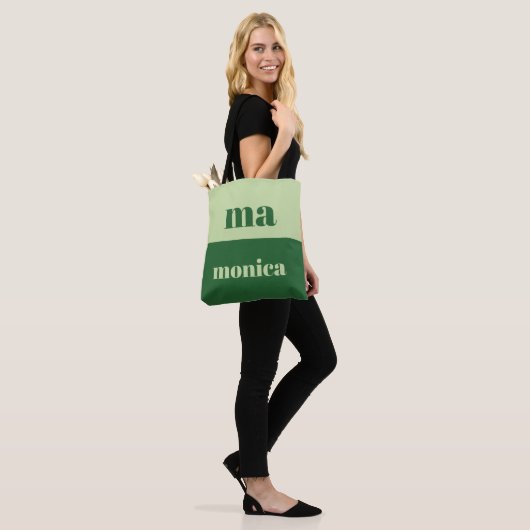 Sage green script monogram initial Tote トートバッグ (モデル)