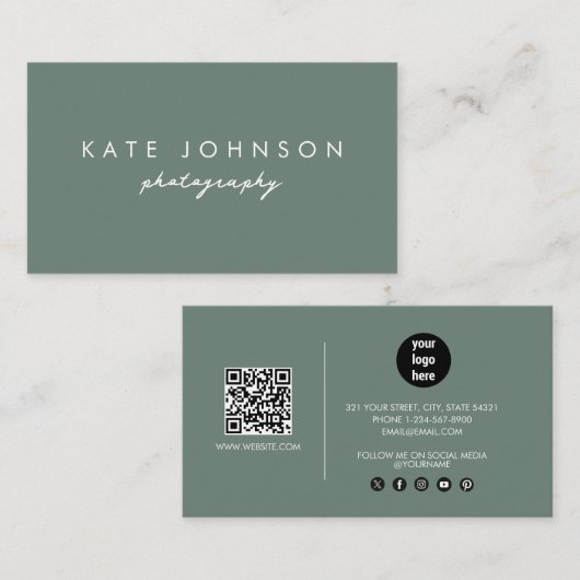 Sage Green Script QRコードモダンソーシャルメディア 名刺 (正面/裏面)