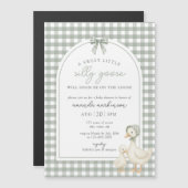 Sage Green Silly Goose Storybook Baby Shower マグネット招待状 (正面/裏面)