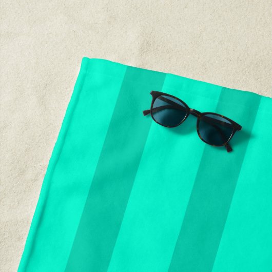 Sage Green Stripes  ビーチタオル (インサイチュ)