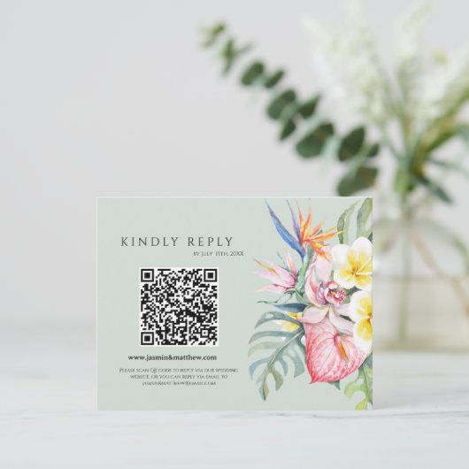 Sage Green Tropical Floral Hawaii QR Code Wedding 出欠カード (スタンド正面)