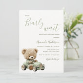 Sage Green We Can Bearly Wait Baby Shower 招待状 (スタンド正面)