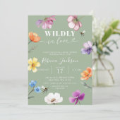 Sage Green Wildflower Wildly in Love Bridal Shower 招待状 (スタンド正面)