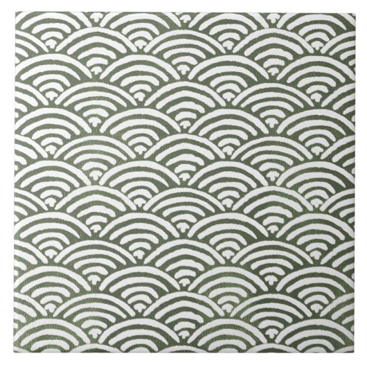 Sage Olive Green Painterly 幾何学アート 06 タイル (正面)
