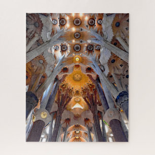 Sagrada Famíliaのインテリア。 屋根の眺め ジグソーパズル