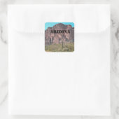 Saguaro Cactusとアリゾナの背の高い険しい山 スクエアシール (バッグ)