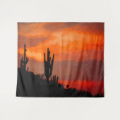 Saguaro CactusシルエットArizona Red Sunset タペストリー (正面(横))