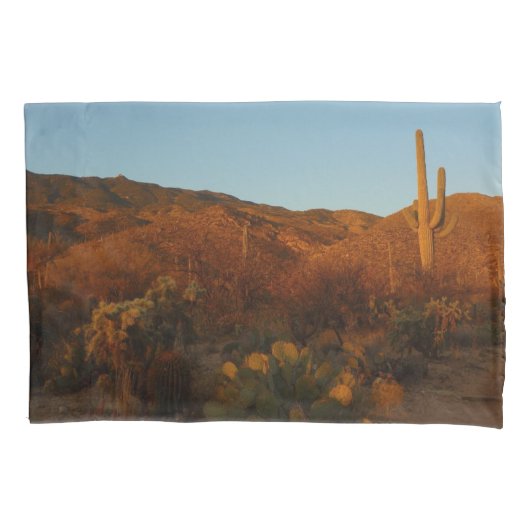 Saguaro Sunset I Arizona Desert Landscape 枕カバー (正面)