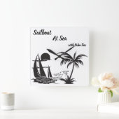 Sailboat at Sea with Palm Tree – Tropical Beach スクエア壁時計 (ホーム)