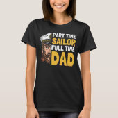 Sailor Father Captain Sailboat  Boat Sailing Dad Tシャツ (正面)