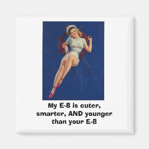 sailorpinupは、私のE-8よりかわいく、より頭が切れる、youn…です マグネット