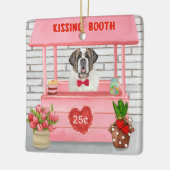 Saint Bernard Dog Valentine's Day Kissing Booth セラミックオーナメント (左)
