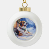 Saint Bernard Snowy Mountain Lodge Christmas Dog セラミックボールオーナメント (正面)