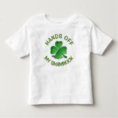Saint patricks dayのおもしろいな緑のシャムロック トドラーTシャツ (正面)