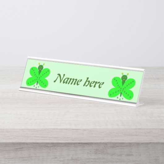 Saint patricks dayパーソナライズされた蝶 デスクネームプレート (正面)