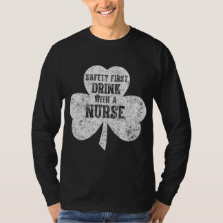 Saint patricks day安全第一ナース飲み物 tシャツ
