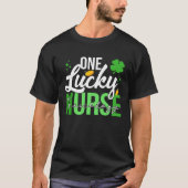 Saint Patrick's Day Toxicology Nurse One Lucky Nur Tシャツ (正面)