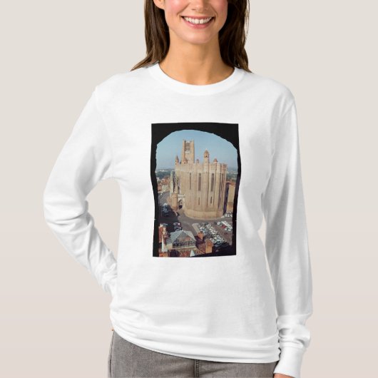 Sainte-Cecileのカテドラルの眺め Tシャツ (正面)