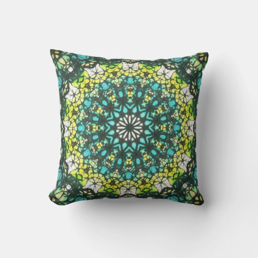 Salad Spinner – Green Yellow Mandala Pattern クッション (正面)