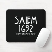 Salem 1692彼らは1つの恋しく思サレムおもしろいハロウィーン マウスパッド (マウス)