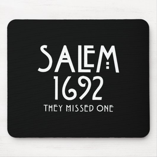 Salem 1692彼らは1つの恋しく思サレムおもしろいハロウィーン マウスパッド (正面)