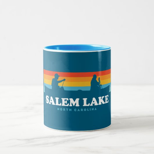 Salem Lake North Carolina Canoe ツートーンマグカップ (中央)