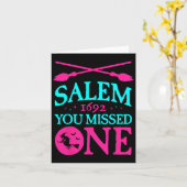 Salem Witch Trials 1692 You Missed One Witch Hallo カード (黄色い花)