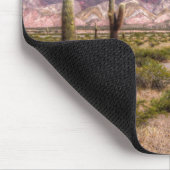 Saltaアルゼンチンのサボテンの植物および不毛の丘 マウスパッド (コーナー)