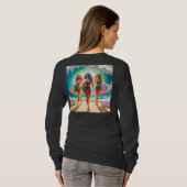 Salty Sisterhood Trio Girls Beach Walk Surfer Tシャツ (裏面フル)