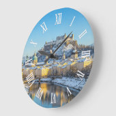 Salzburg Austria Travel Winter ラージ壁時計 (傾斜)