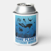 Same Planet Different World Scuba Diver 缶クーラー (缶裏面)