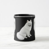 Samoyedは信号器のマグの後をつけます マグカップ (中央)