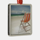 Samuiのビーチの白い砂のデッキチェア メタルオーナメント (右)