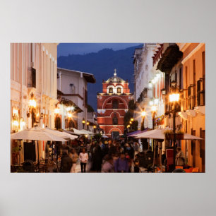 San Cristobal de Las Casasの通りの観光客 ポスター
