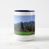 San Gorgonioの荒野のパノラマ ツートーンマグカップ (中央)