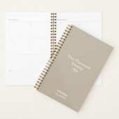 Sand Beige Planner with Spelled-out Year プランナー手帳 (ディスプレー)