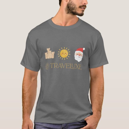 Sand, Sun & Santa – Traveluxe Tシャツ (正面)