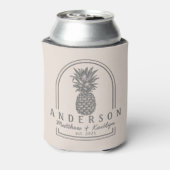Sandcastle Pink Pineapple Wedding Arch & Name 缶クーラー (缶裏面)