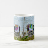 Sanibelの島のビーチ場面のマグ コーヒーマグカップ (中央)