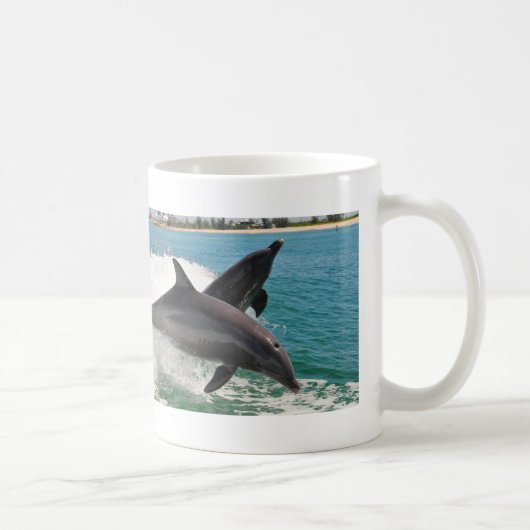 Sanibel FLのマグを跳んでいる野生のバンドウイルカ コーヒーマグカップ (右)