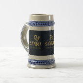 Sankofa — 戻って取り戻そう" ガーナの伝統Tシャツデザイン ビールジョッキ (正面左)