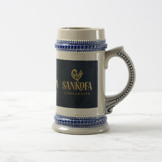 Sankofa — 戻って取り戻そう" ガーナの伝統Tシャツデザイン ビールジョッキ